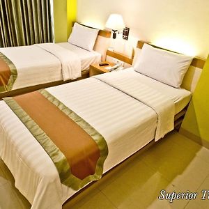 Bilik kembar superior